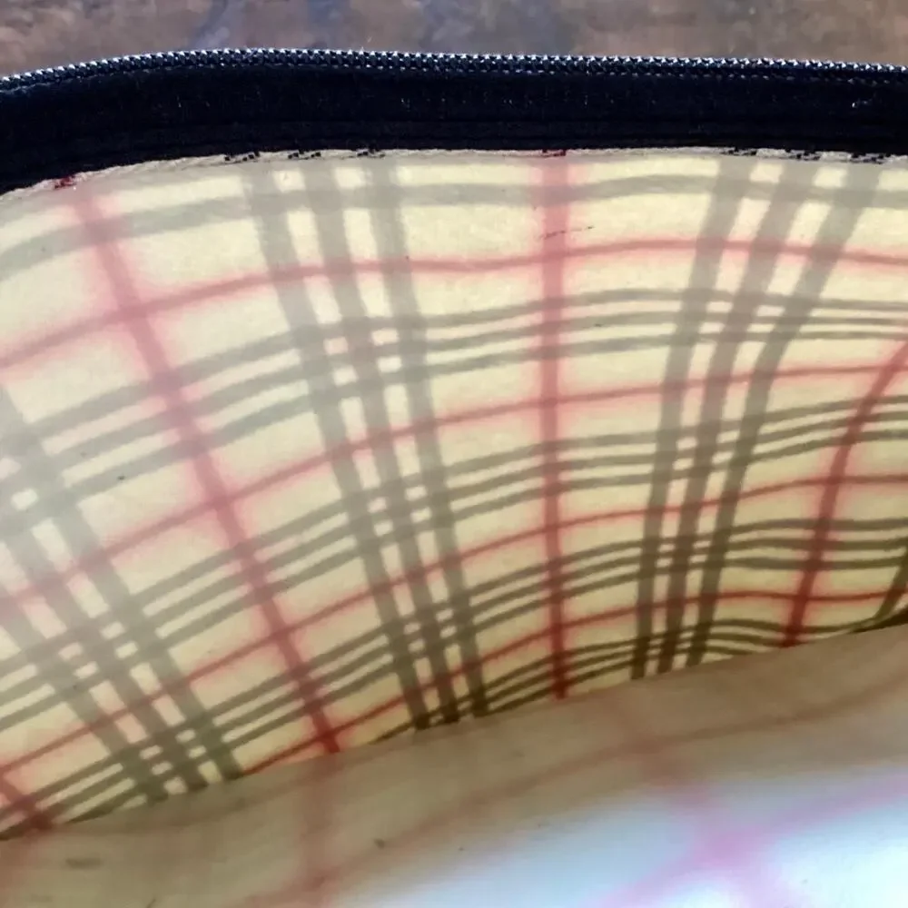 Cozy Plaid Zippered Pouch
